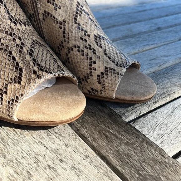 NWOT BareTraps Reining Faux Snakeskin Bootie Sandals Women’s size 8 - Picture 15 of 16